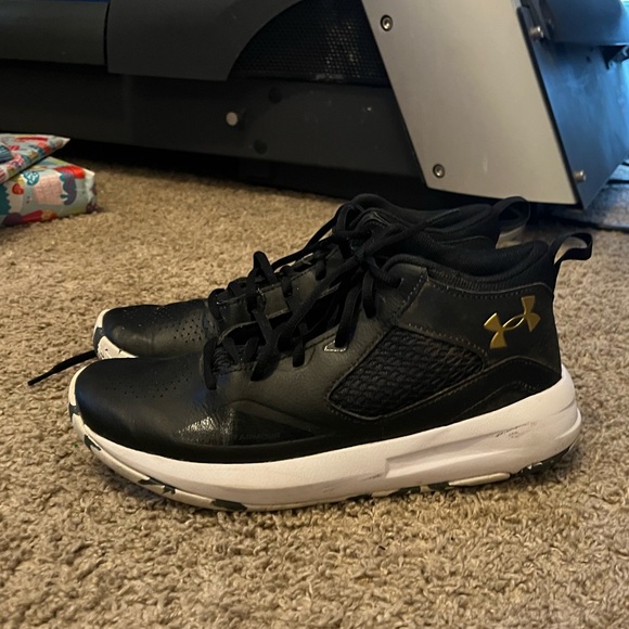 Under Armour Shoes Mens Under Armor Tennis Shoes Poshmark